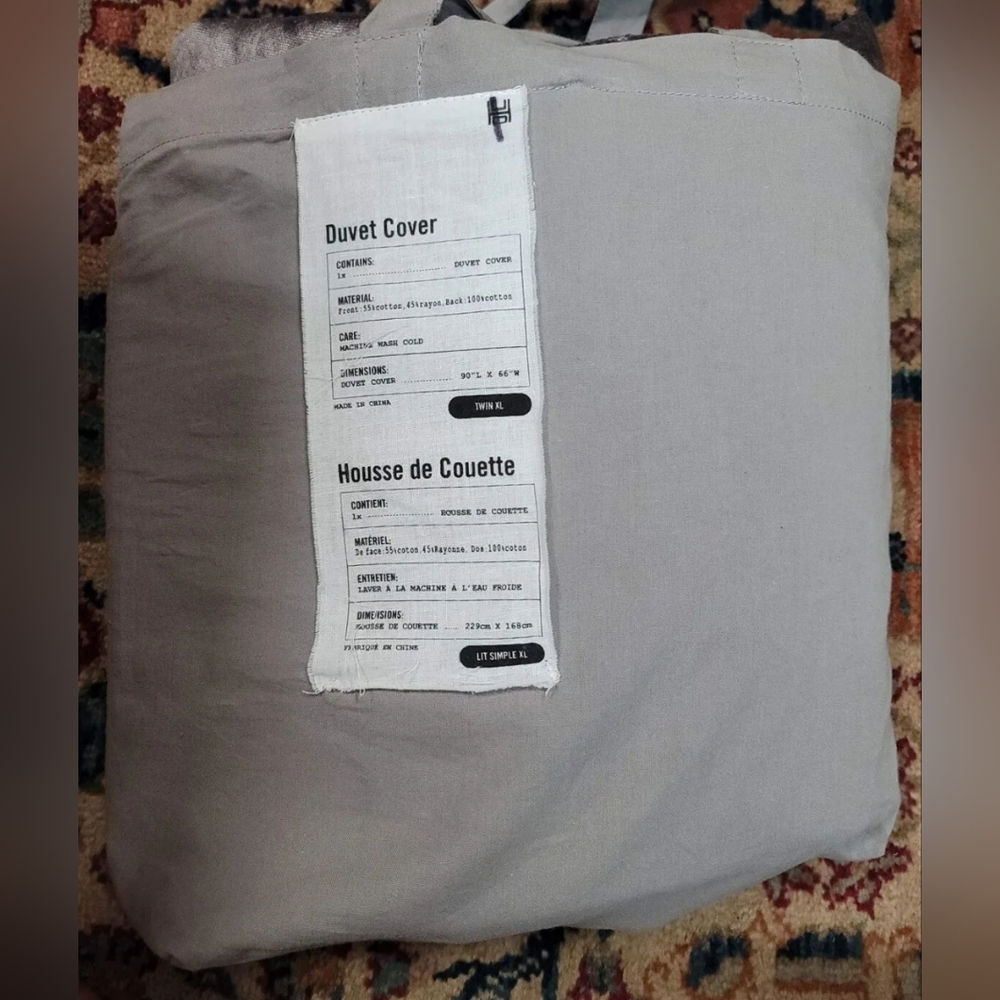 Urban Outfitters Julienne Velvet Duvet Cover Twin Size XL - Picture 7 of 8